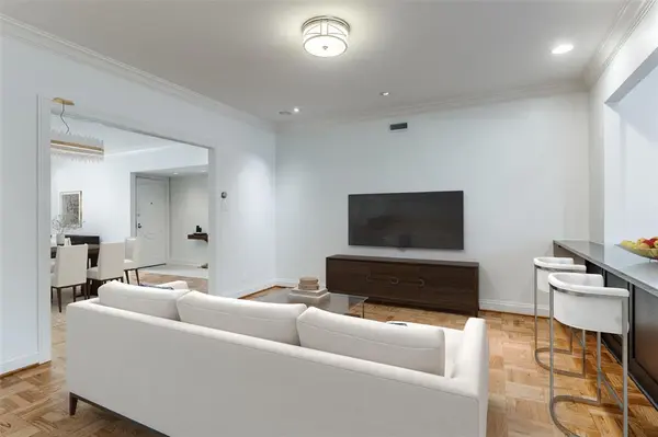 6144 Averill Way #203E, Dallas, TX 75225