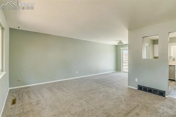 6095 Del Rey DR, Colorado Springs, CO 80918