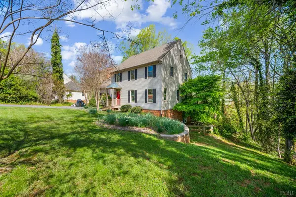 3228 Azalea PL, Lynchburg, VA 24503