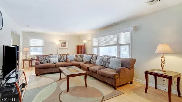 25 Woodland Ave, West Orange Twp., NJ 07052