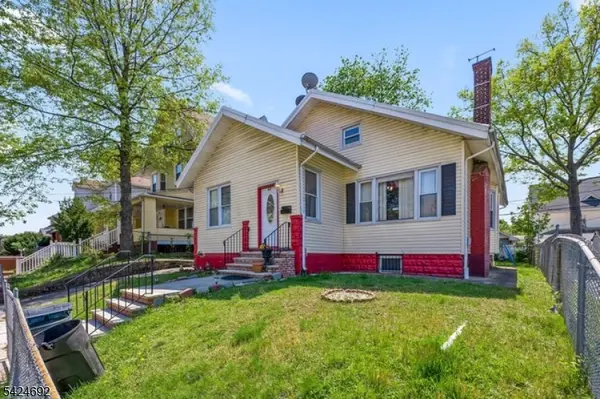 42-44 Scheerer Ave, Newark City, NJ 07112