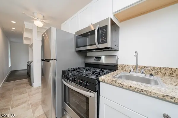 15 Summit Ave #A, Chatham Boro, NJ 07928