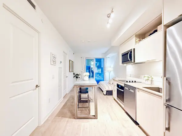 100 Dalhousie ST #1612, Toronto C08, ON M5B 0C7