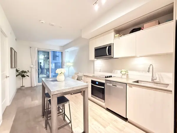 100 Dalhousie ST #1612, Toronto C08, ON M5B 0C7