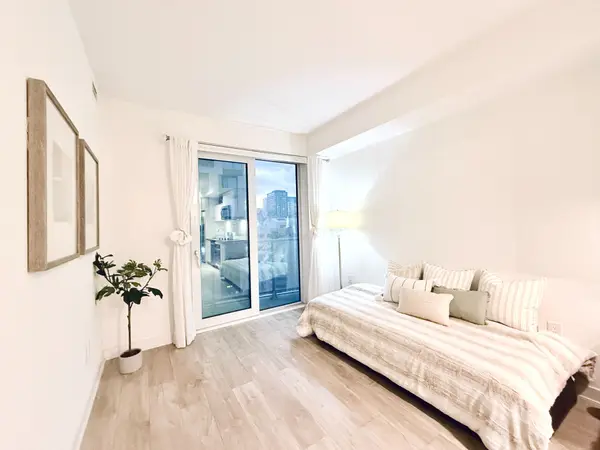 100 Dalhousie ST #1612, Toronto C08, ON M5B 0C7