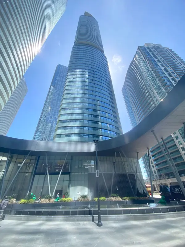 12 York ST #3008, Toronto C01, ON M5J 2Z2