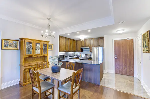 4620 Highway 7 N/A #PH 412, Vaughan, ON L4L 0B3