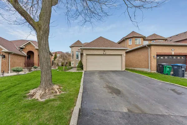 80 Pebblestone CIR, Brampton, ON L6X 4M8