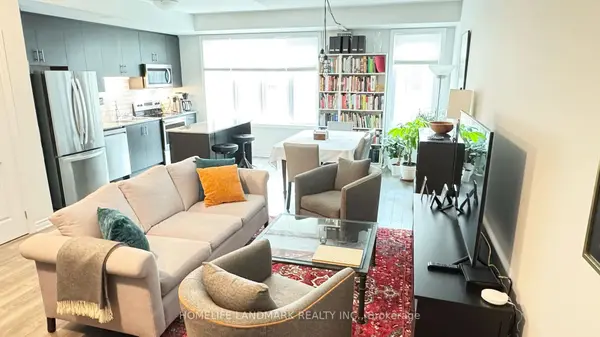 95 Eastwood Park GDNS #27, Toronto W06, ON M8W 0B9