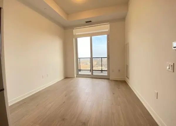 8 Nahani WAY #Lph 19, Mississauga, ON L4Z 0C6