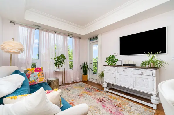 3500 Lakeshore RD W #711, Oakville, ON L6L 0B4