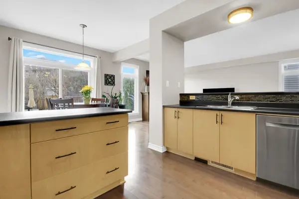 802 Tony George ST N, Stittsville - Munster - Richmond, ON K2S 0R3