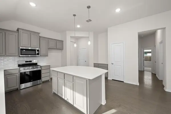 810 Misty Lane, Cleburne, TX 76033