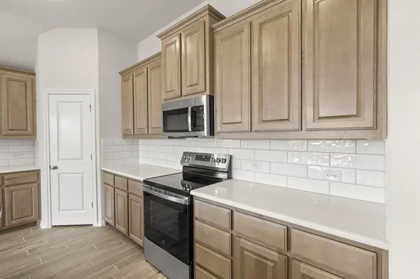 1125 Avery Road, Granbury, TX 76049