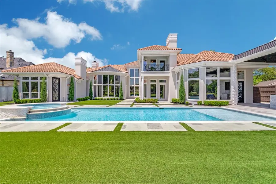 5230 Westgrove Drive, Dallas, TX 75248