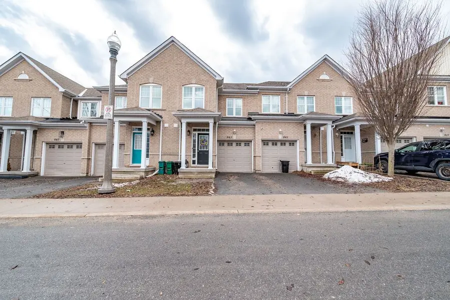 843 Newmarket LN, Kingston, ON K7K 0C8