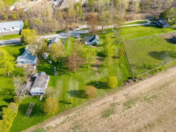 7045 Ford Street, Comber, ON N0P 1J0