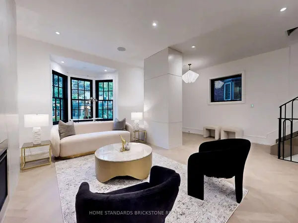 38 Elgin AVE, Toronto C02, ON M5R 1G6