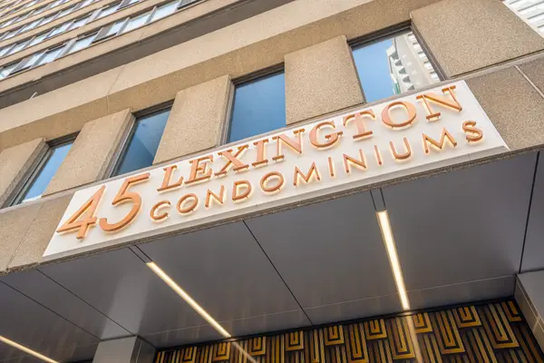 45 Carlton ST #1009, Toronto C08, ON M5B 2H9