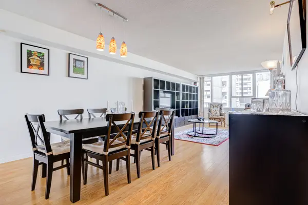 45 Carlton ST #1009, Toronto C08, ON M5B 2H9