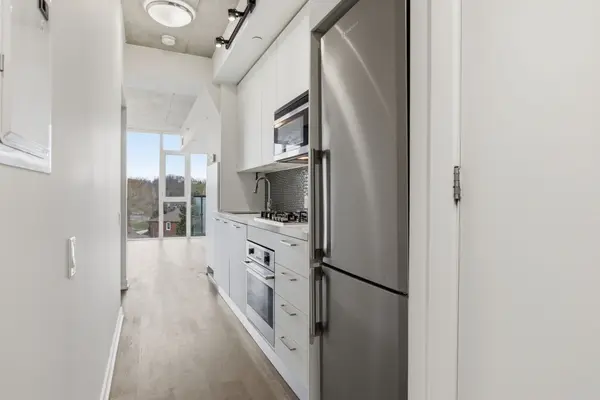 60 Haslett Avenue RD #408, Toronto E02, ON M4L 1T6