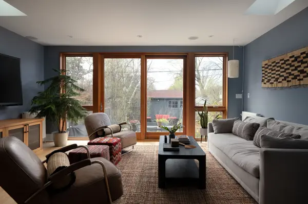 127 Browning AVE, Toronto E03, ON M4K 1W4