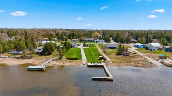 834 Pike Bay RD, Northern Bruce Peninsula, ON N0H 2T0