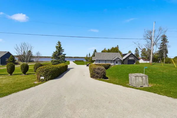 834 Pike Bay RD, Northern Bruce Peninsula, ON N0H 2T0