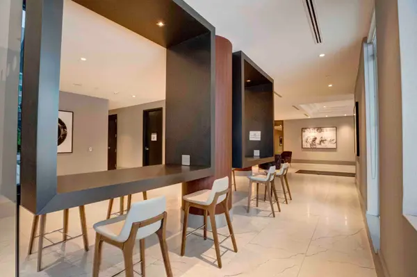 55 Duke ST W #803, Kitchener, ON N2H 0C9