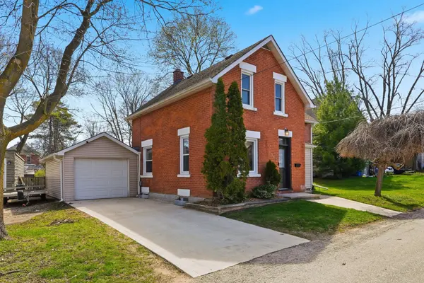 361 6th AVE, Hanover, ON N4N 2E8