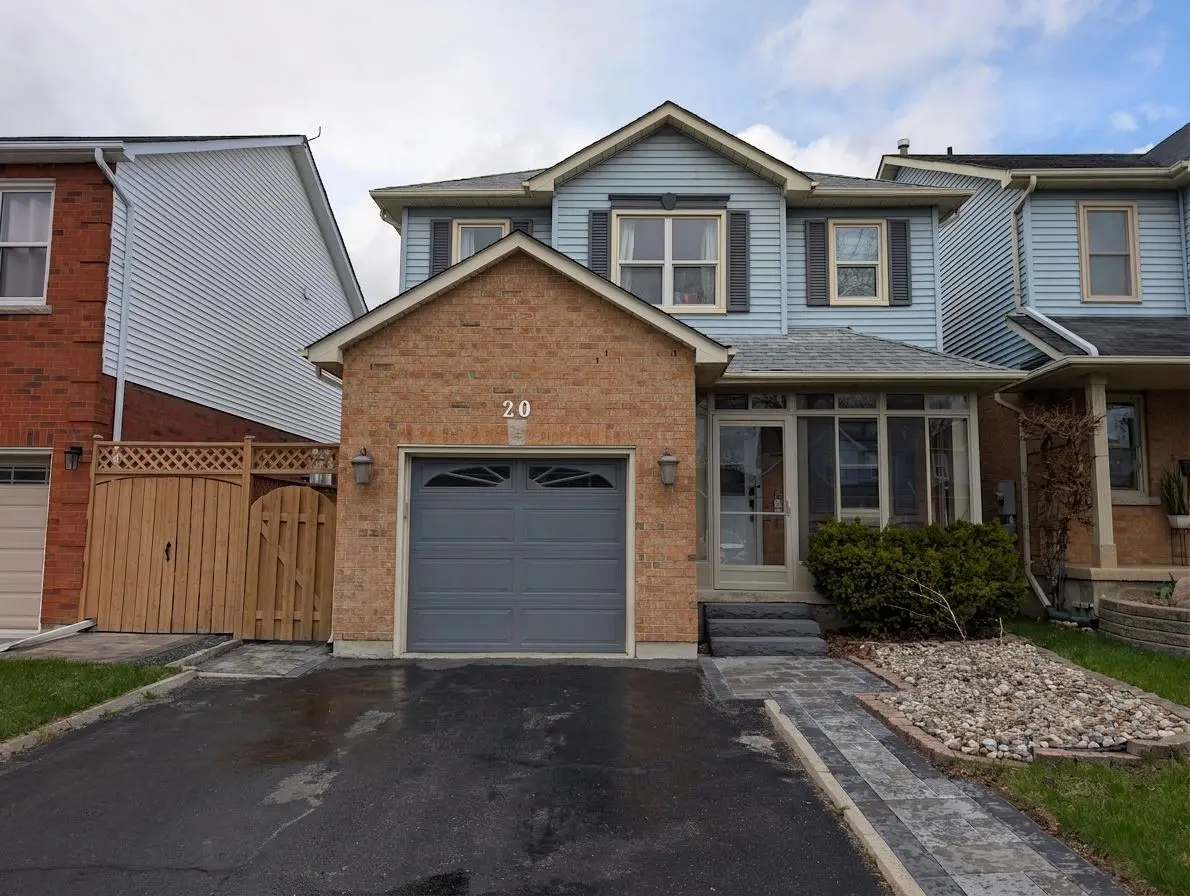 20 Newport AVE, Clarington, ON L1E 2B8