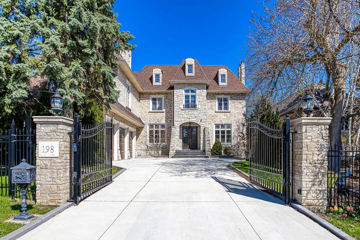 198 May AVE, Richmond Hill, ON L4C 3S6