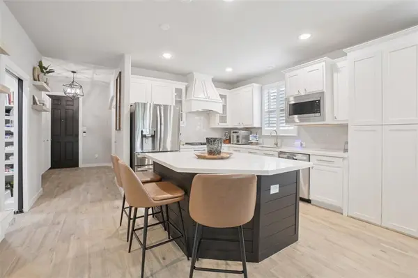 6301 Meandering Creek Drive, Denton, TX 76226