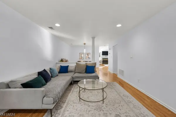 377 Hannah Way, Bridgewater Twp., NJ 08807