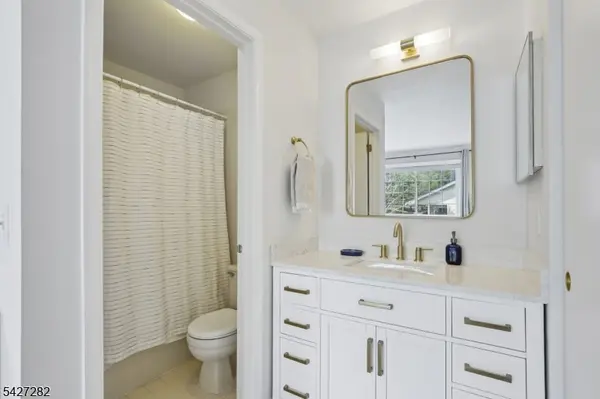 9 Sussex Court Ondo, Bedminster Twp., NJ 07921