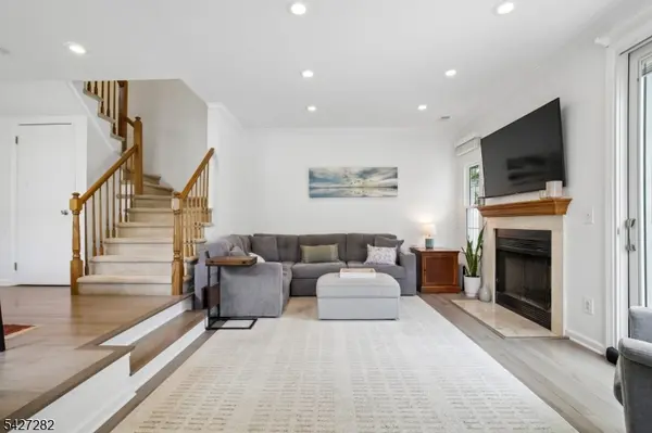 9 Sussex Court, Bedminster Twp., NJ 07921