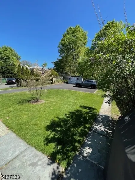 18 Forest Ave #B, Caldwell Boro Twp., NJ 07006