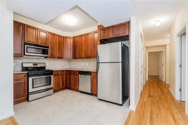 8409 19th AVE #1C, Brooklyn, NY 11214