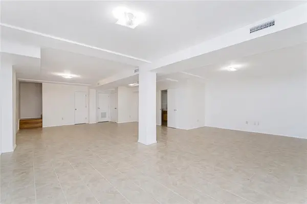 8409 19th AVE #1C, Brooklyn, NY 11214