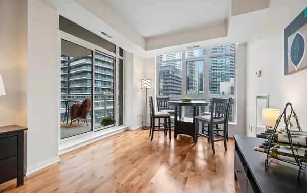 21 Grand Magazine ST #908, Toronto C01, ON M5V 1B5