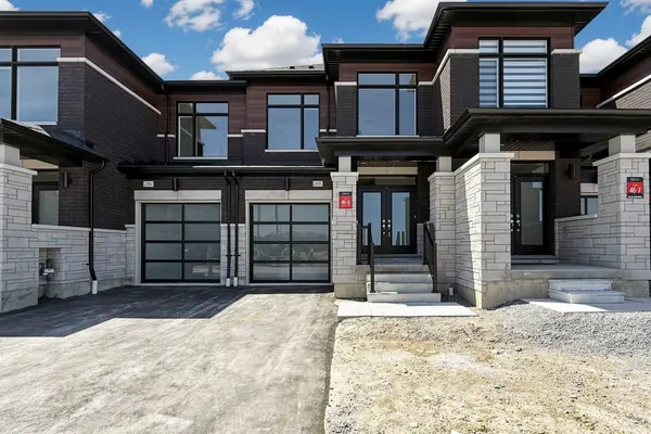 3318 Sandalwood RD, Pickering, ON L1X 0J2