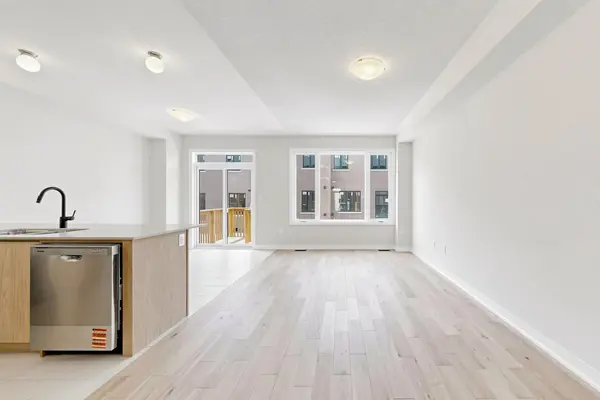 3318 Sandalwood RD, Pickering, ON L1X 0J2