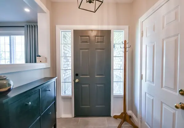 84 Truax CRES, Essa, ON L3W 0C1