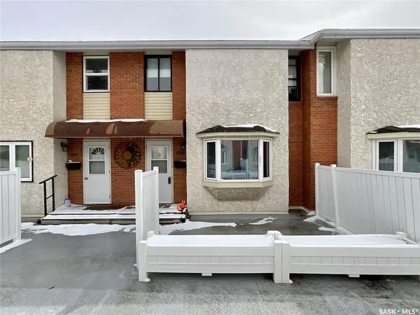 4762 Queen STREET, Regina, SK S4S 6G7