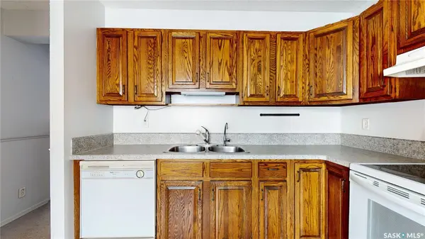 4762 Queen STREET, Regina, SK S4S 6G7