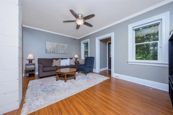 12369 Elizabeth ST, Halton Hills, ON L0P 1H0