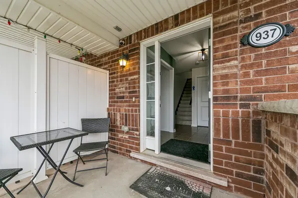 937 Nadalin HTS, Milton, ON L9T 8R2