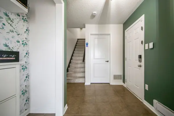 937 Nadalin HTS, Milton, ON L9T 8R2