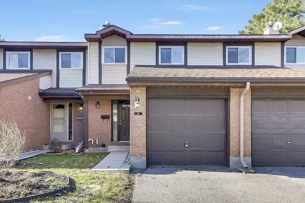88 Clarkson CRES #65, Kanata, ON K2L 3E2