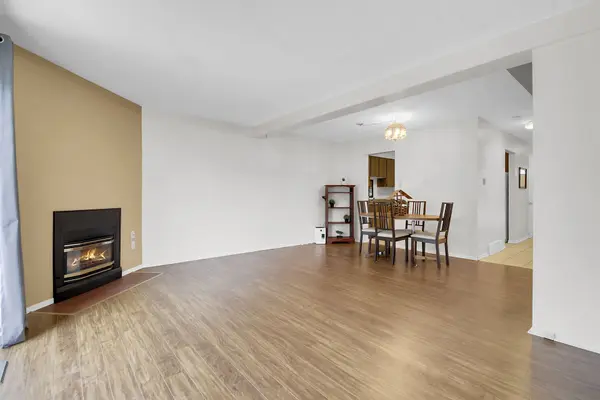 88 Clarkson CRES #65, Kanata, ON K2L 3E2